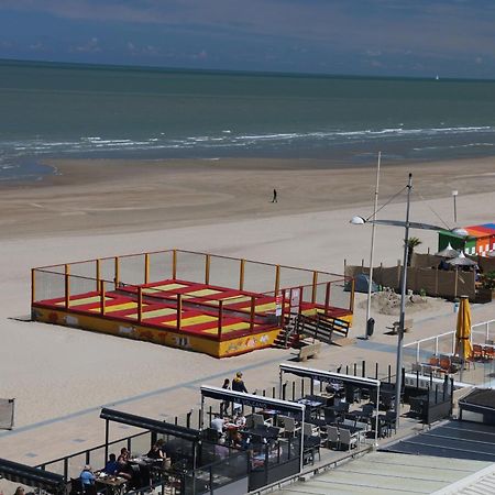 Grande Chambre Dans Loft A Deux Pas De La Plage Dunkirk Екстериор снимка