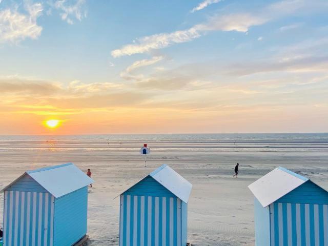 Grande Chambre Dans Loft A Deux Pas De La Plage Dunkirk Екстериор снимка